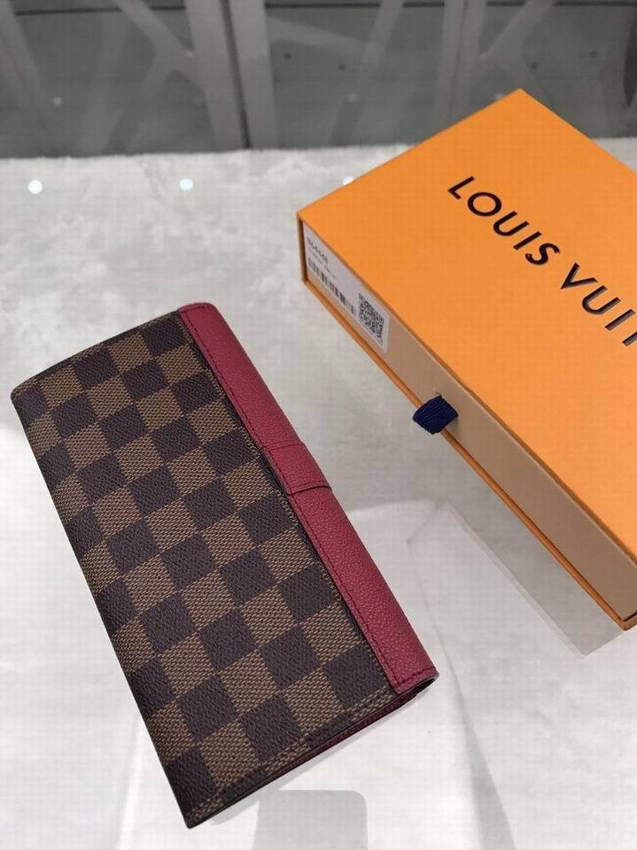 LU Wallet Big Bordeaux Ebene