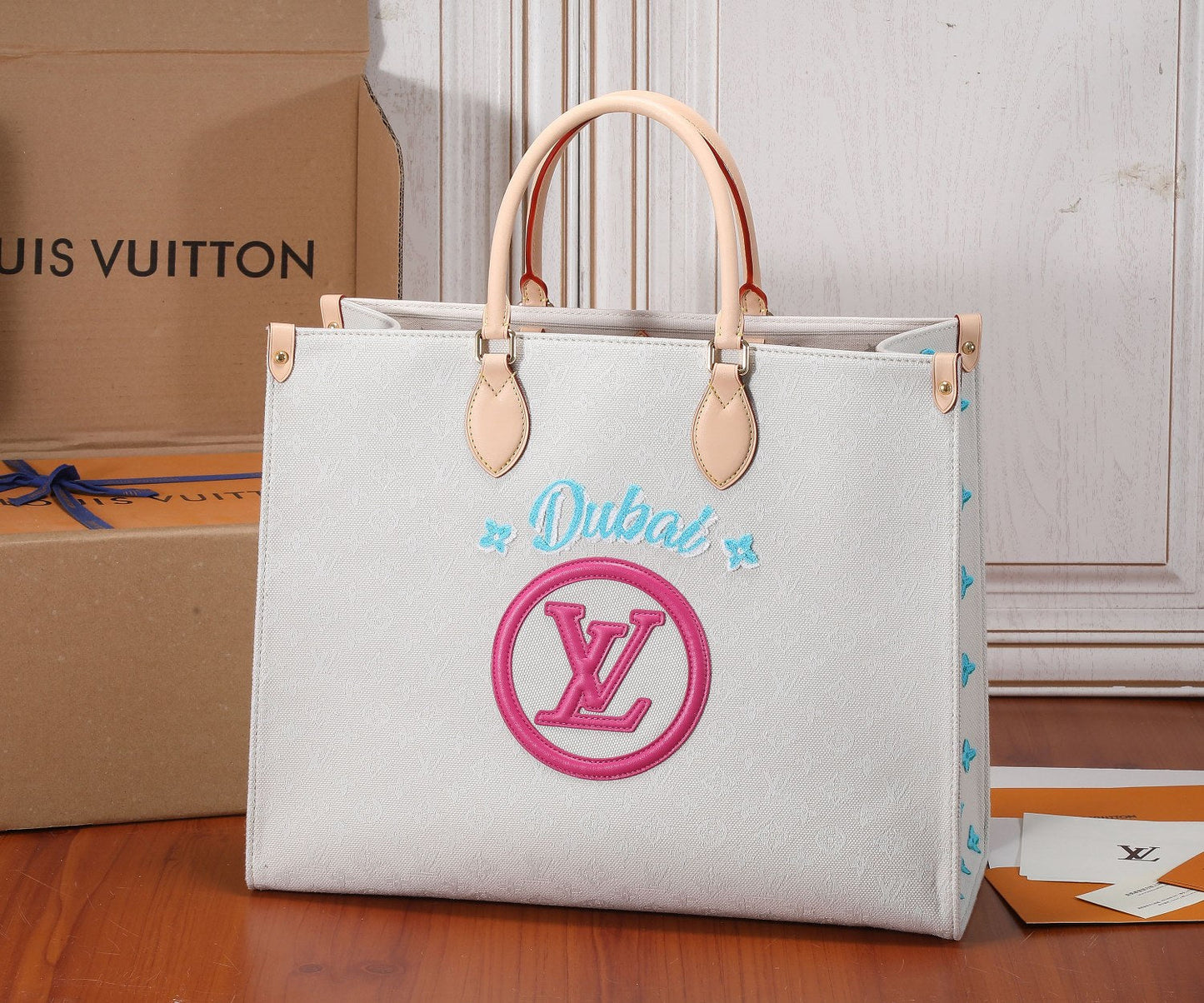 LU Bag ONTHEGO 41 cm Dubai Shopping