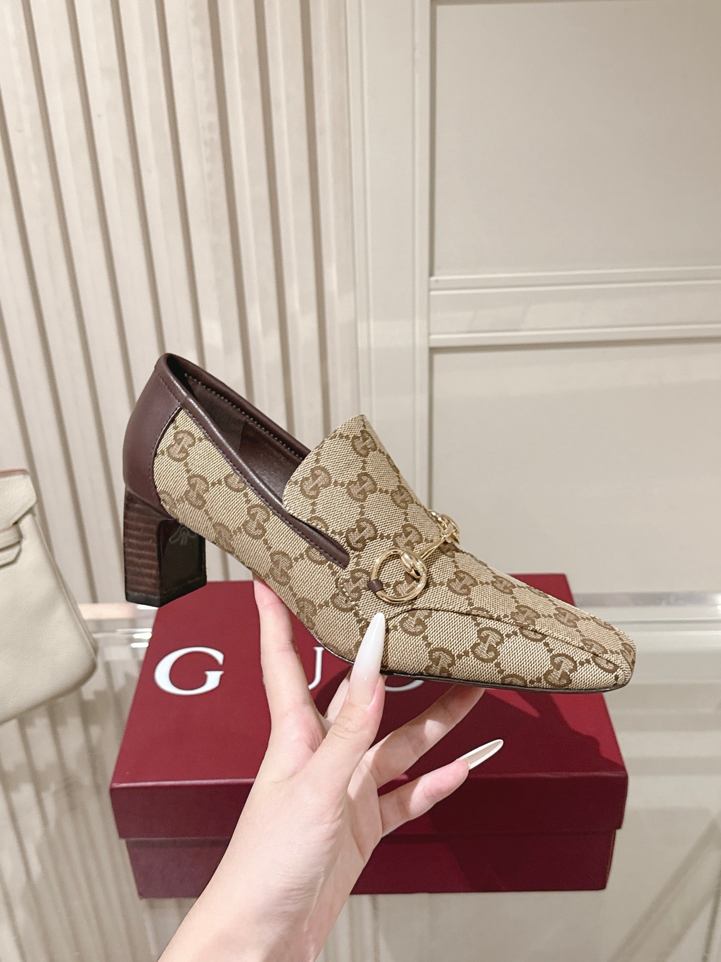 GU  Shoes  Woman