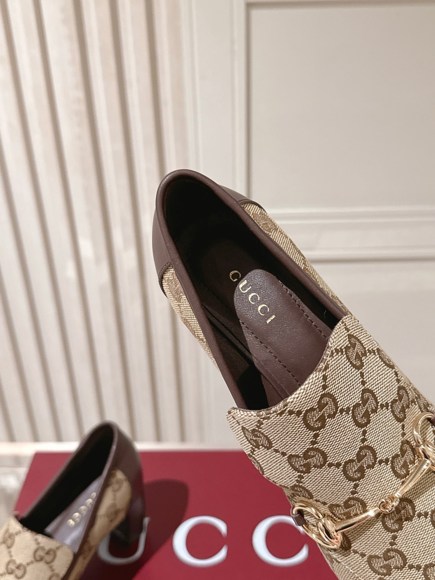 GU  Shoes  Woman