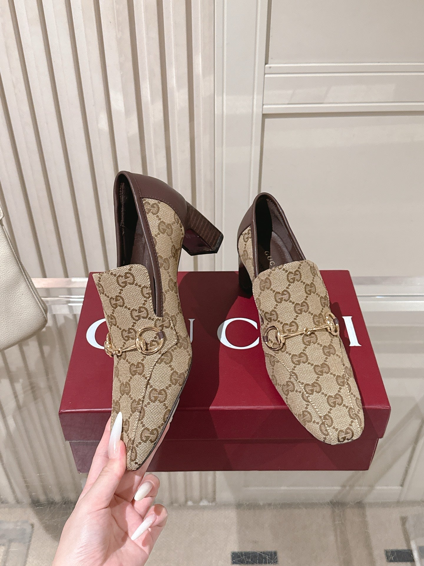GU  Shoes  Woman