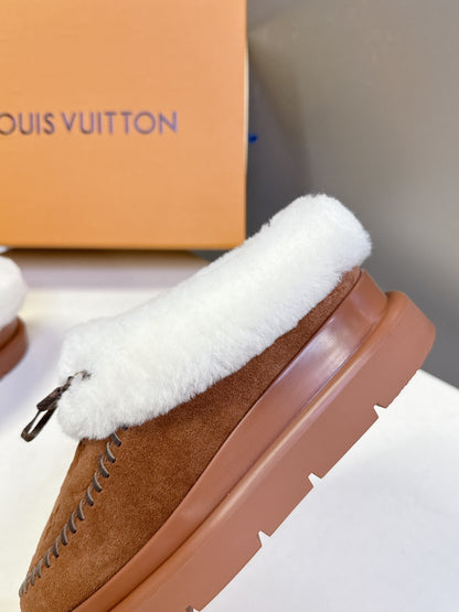LU x UGG Cortina Closed Mule Shearling sandal