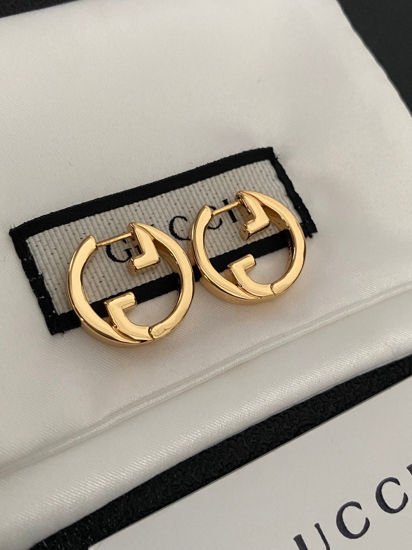 GU  Fashion earrings  SALE-min order required