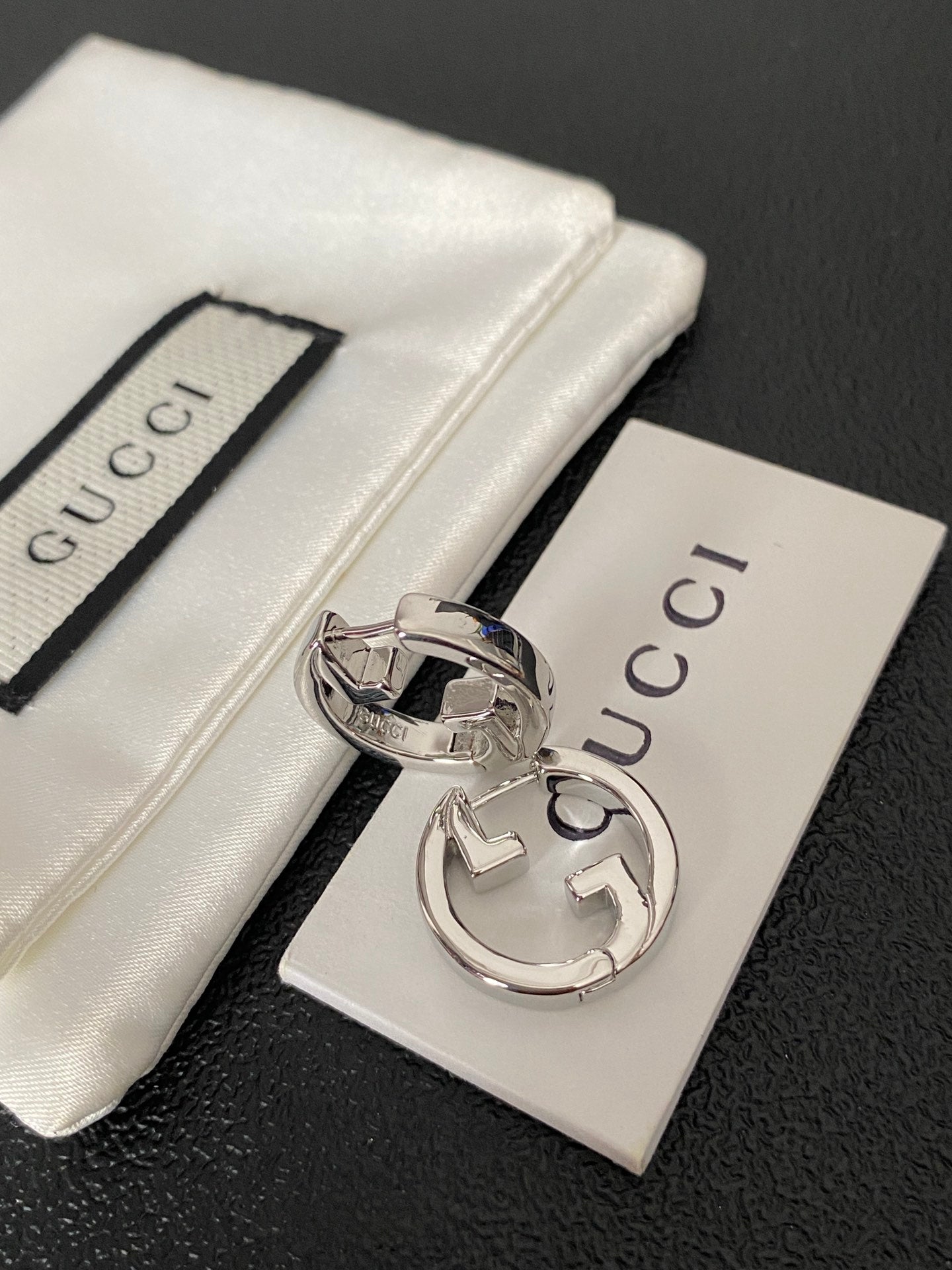 GU  Fashion earrings  SALE-min order required