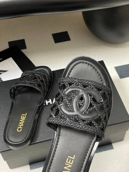 CHL  Slippers  2 Color's Woman