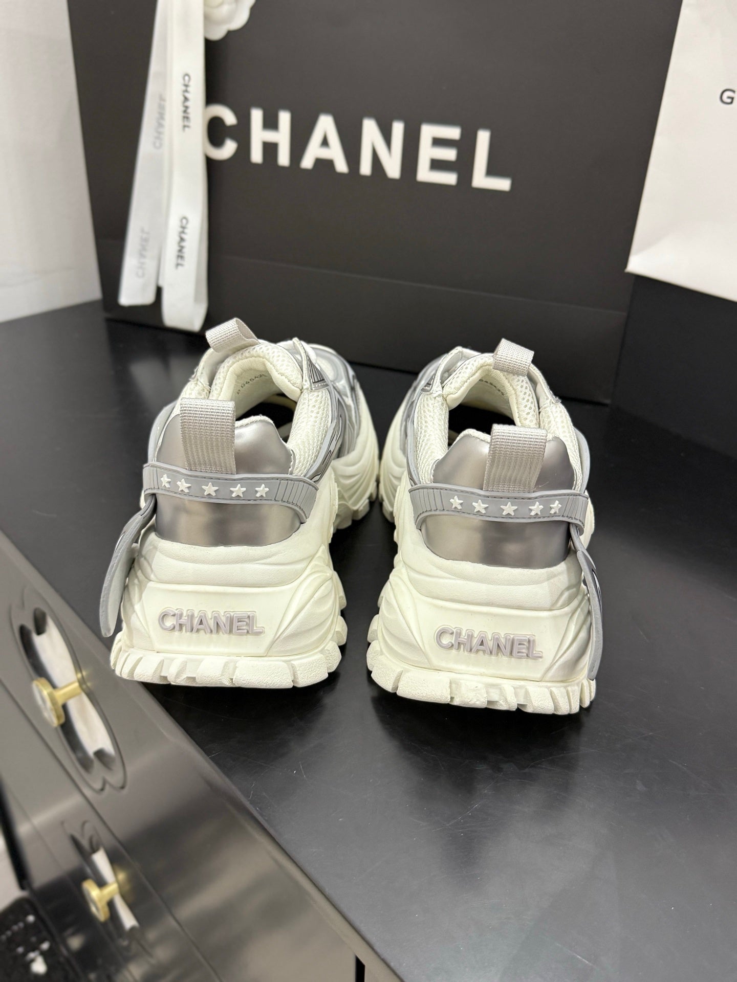 CHL Sneakers Woman 2 Color 's