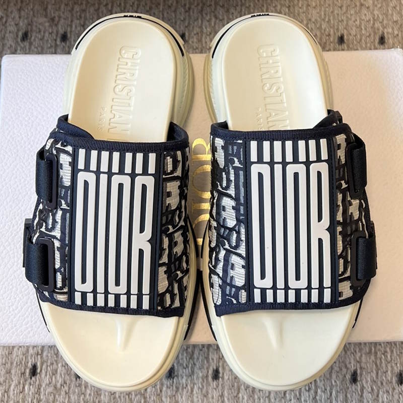 CHD D- wander  Slippers Woman 4 Color's 42
