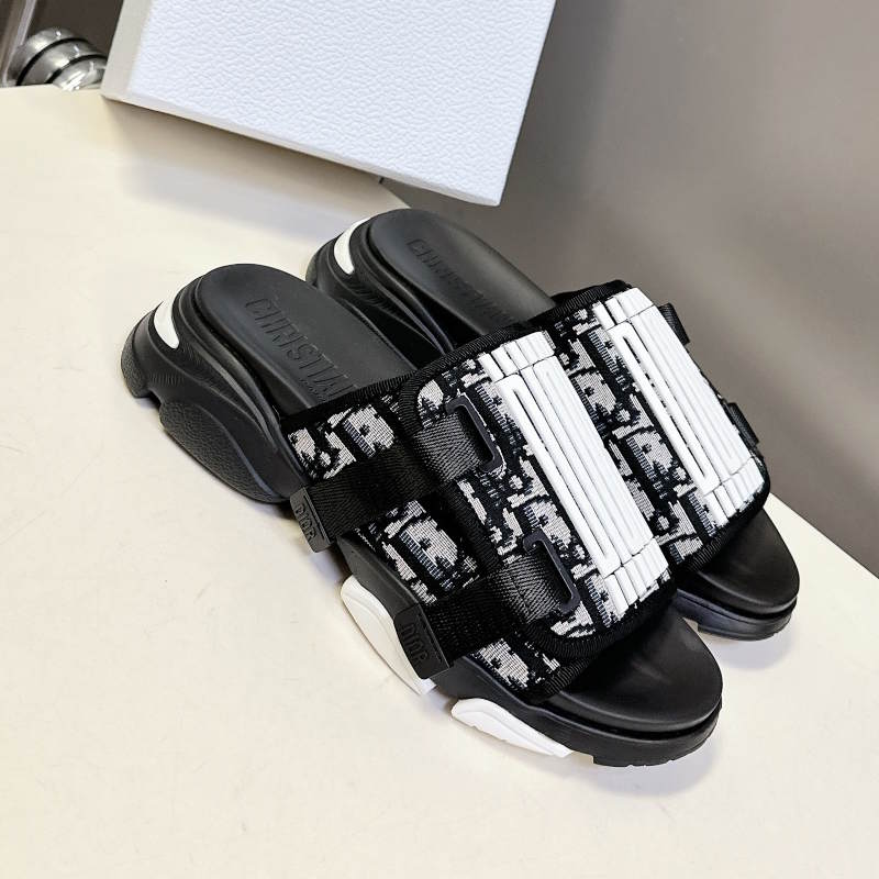 CHD D- wander  Slippers Woman 4 Color's 42