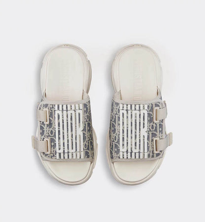 CHD D- wander  Slippers Woman 4 Color's 42