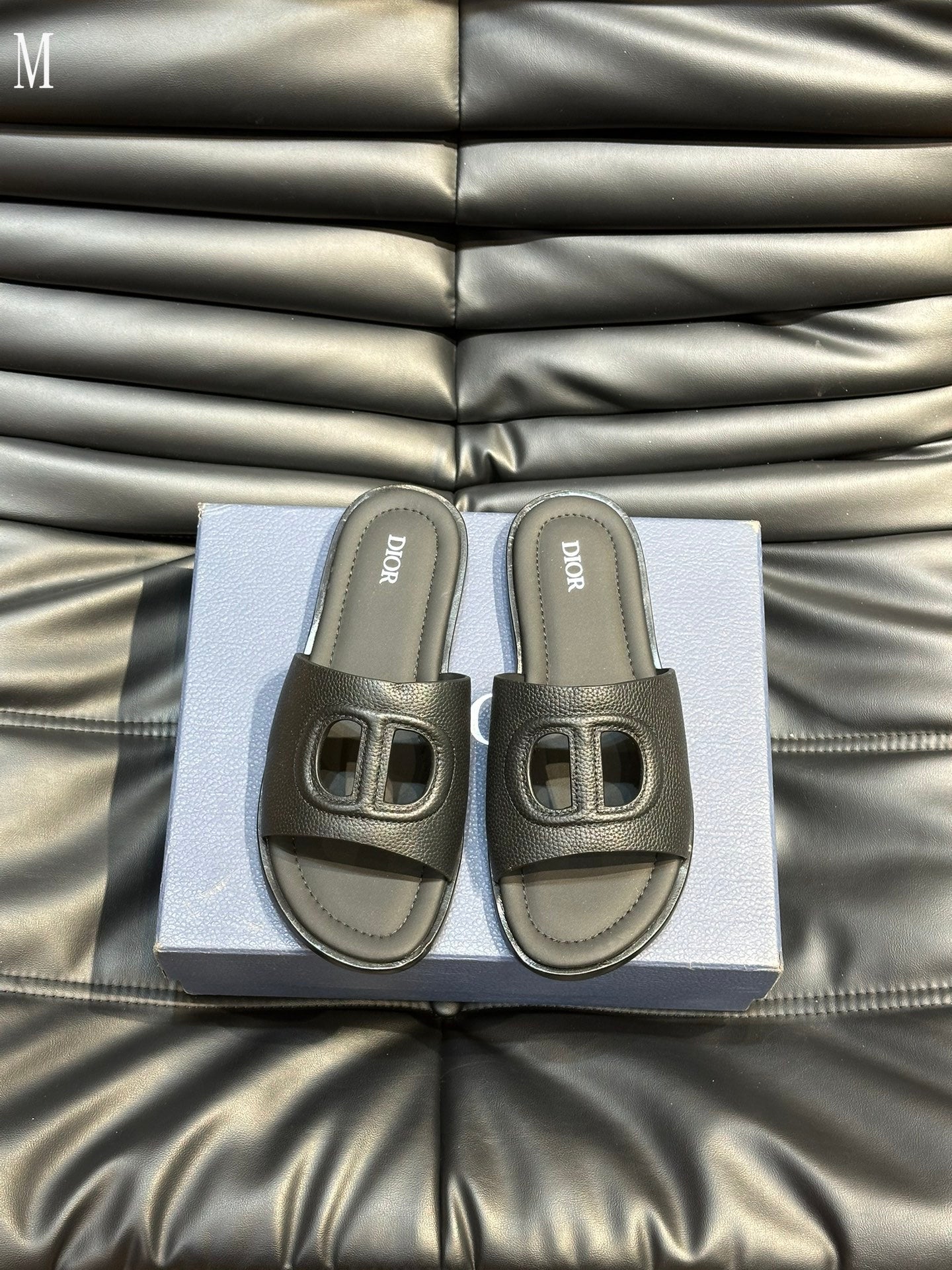 CHD Slippers   Man 3 Color's