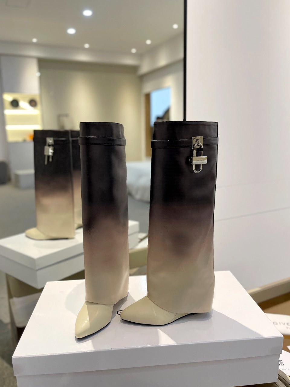 GIVENJY  Boots High Shark