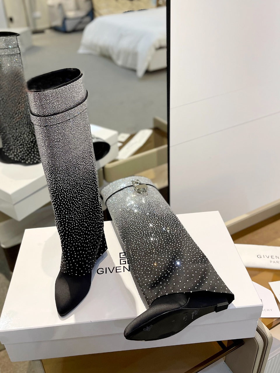 GIVENJY  Boots High Shark Stones