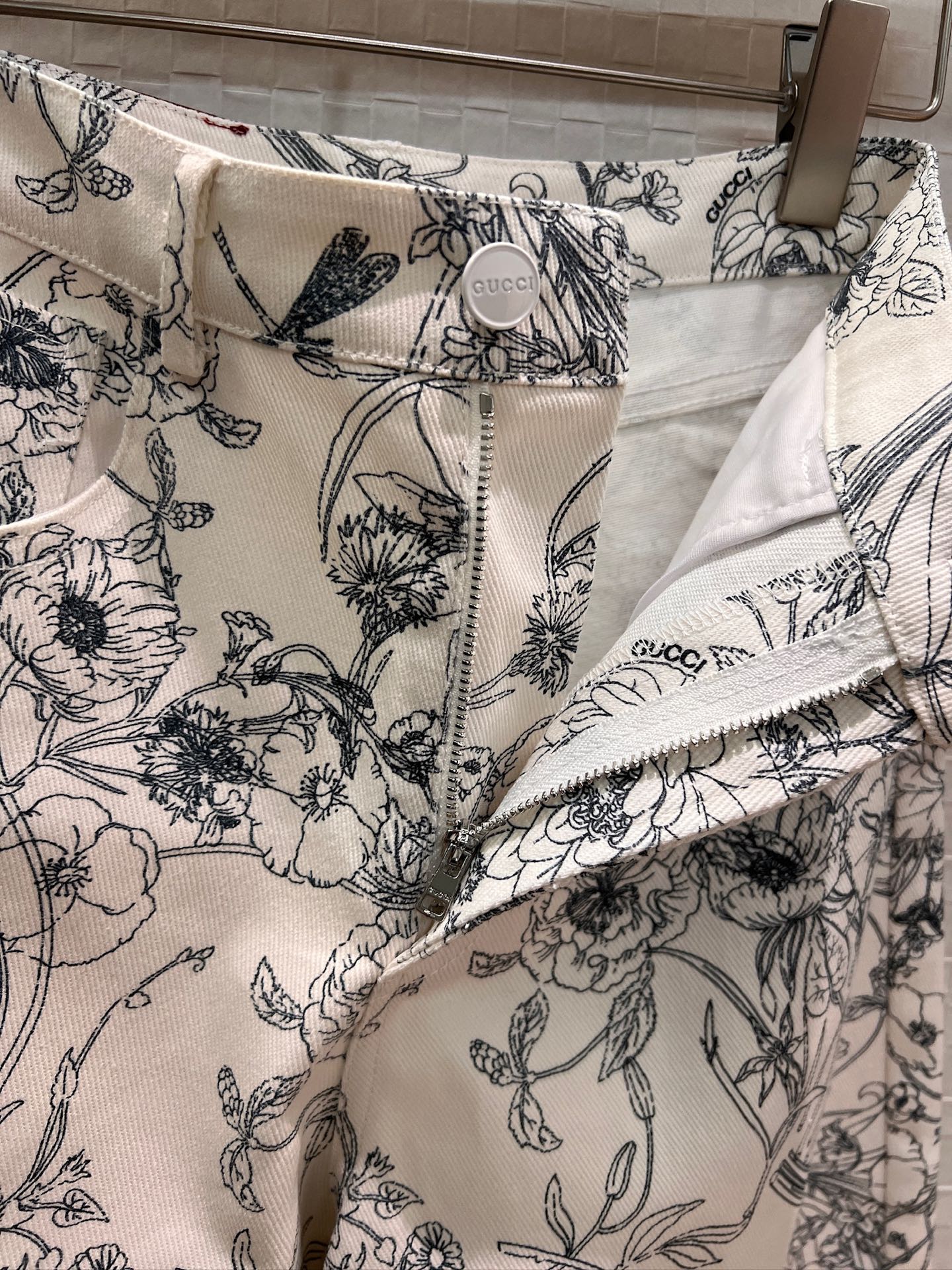 GU Printed Woman silk  T-shirt
