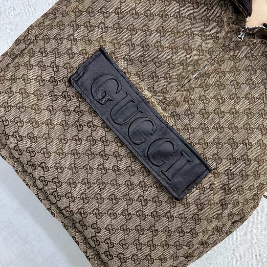 GU Jacket Vest  Woman