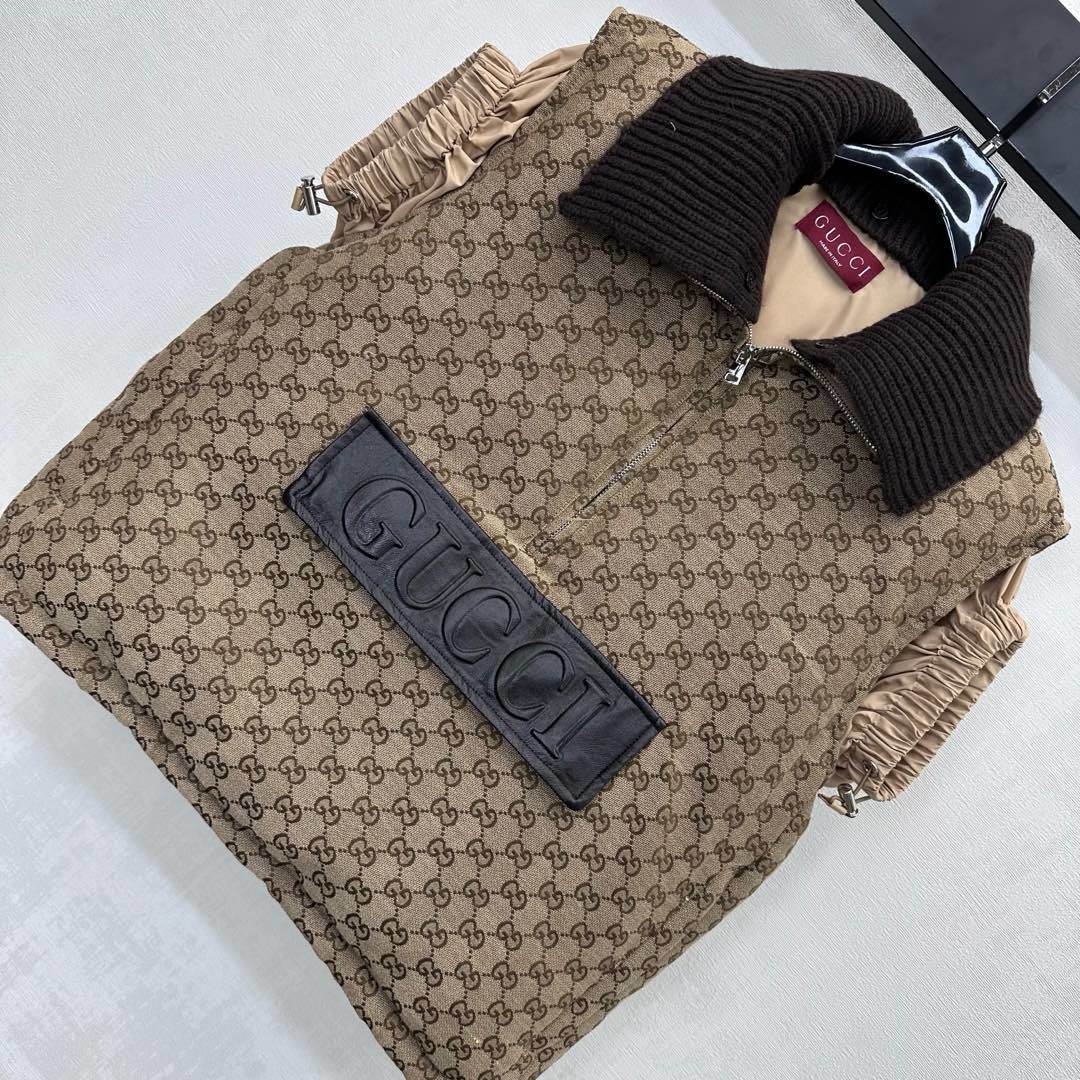 GU Jacket Vest  Woman