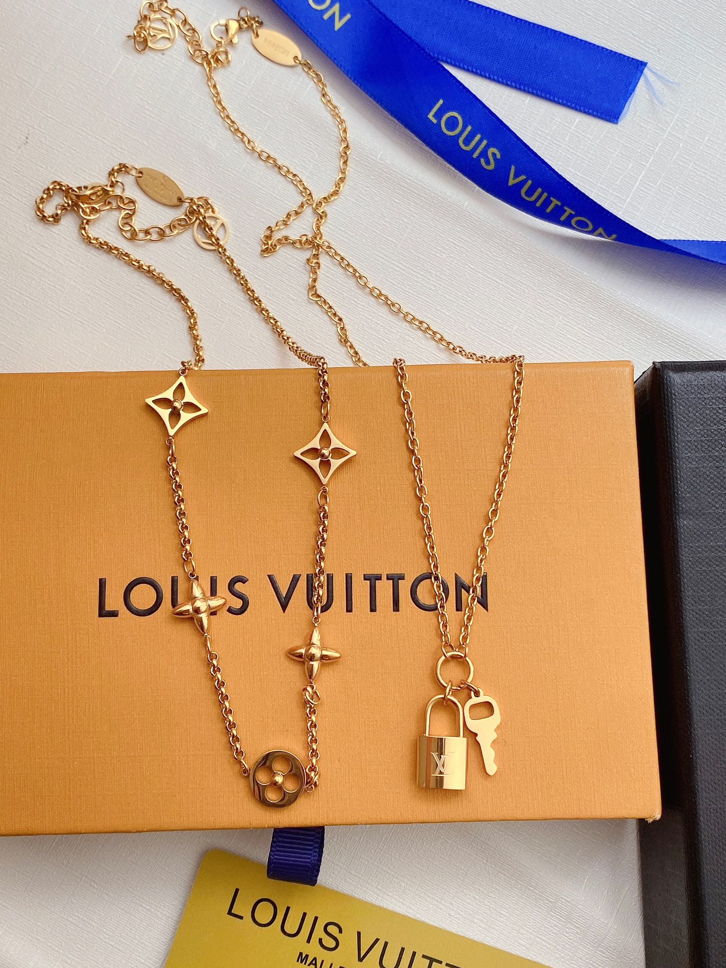 LU Necklace SALE-min order required