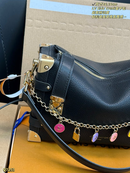 LU  trunk bag 4 Color 24 cm
