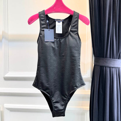 LU  Swimsuit Bikini body