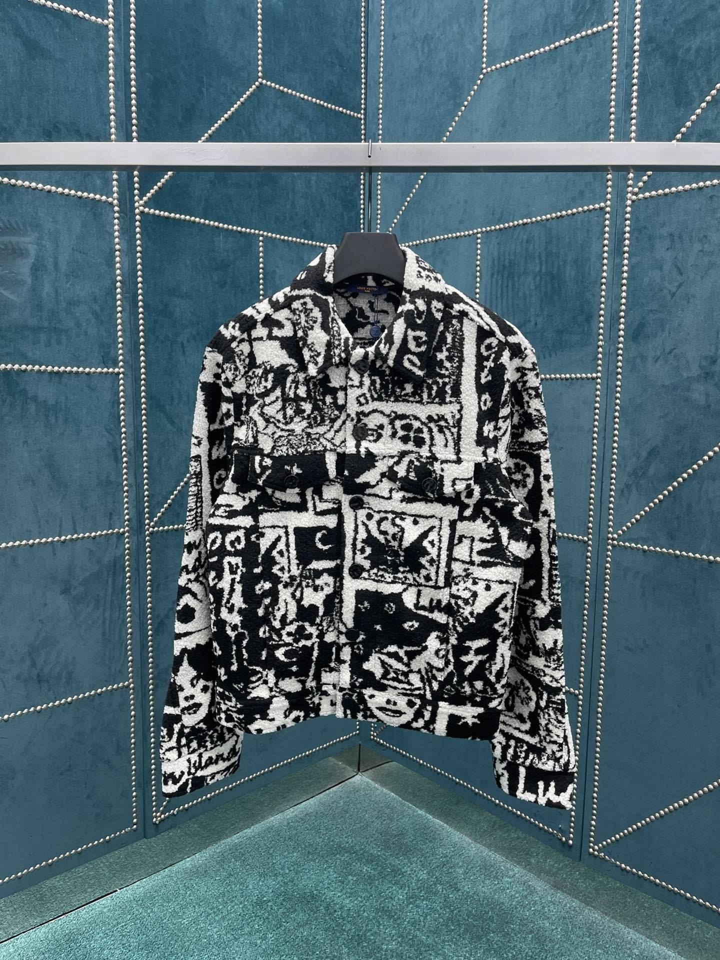 LU Man Jacket