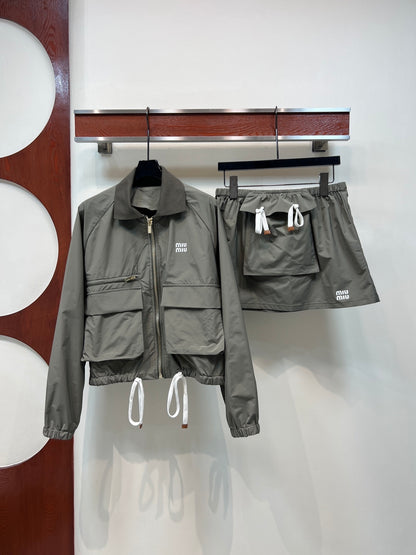 MI MI  Crepe Jacket Skirt Set Woman