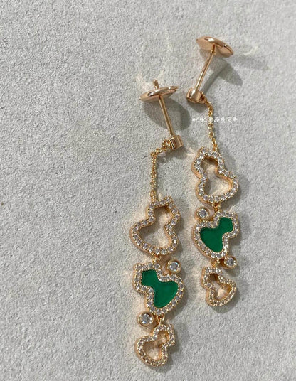 VAN C & A Fashion earrings  2 Color's