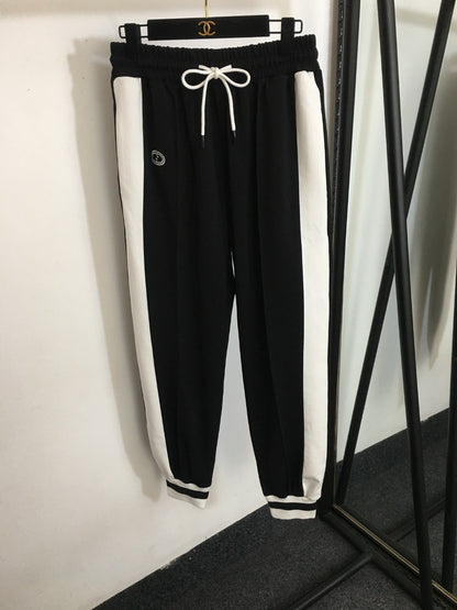 GU  Sport Suits  Woman