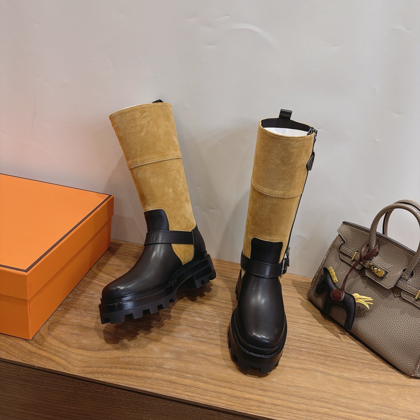 HRM Boots Woman