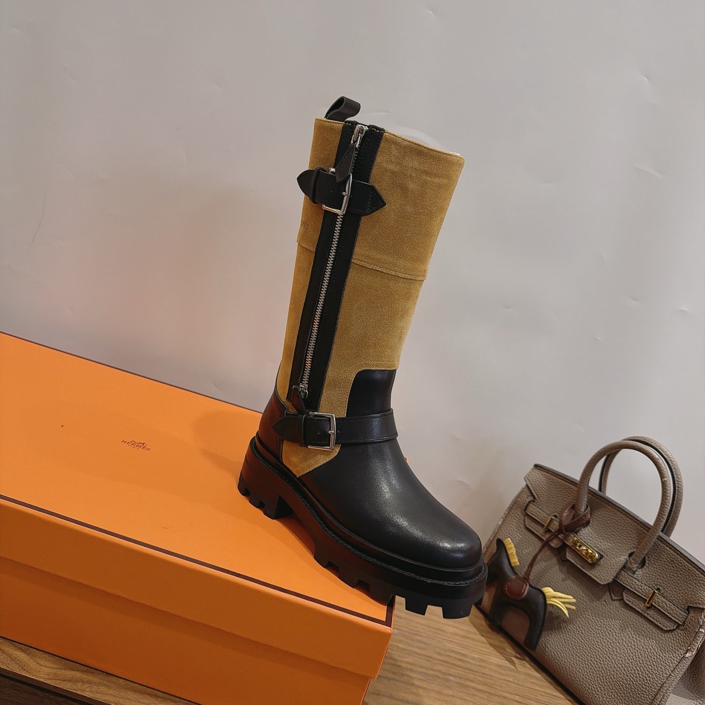 HRM Boots Woman