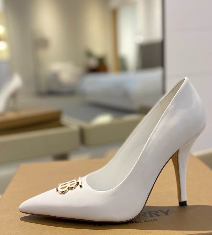 *BURBBER shoes Heels 3 Color 's