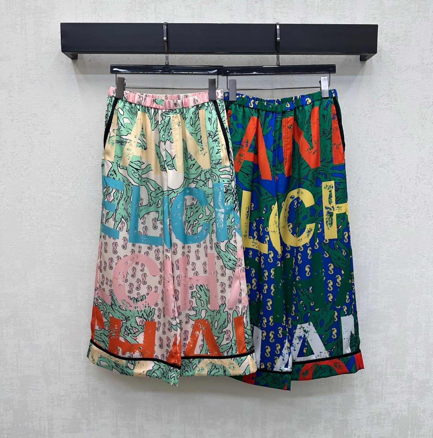 CHL Beach collection  Woman  jacket and pants set  GQ