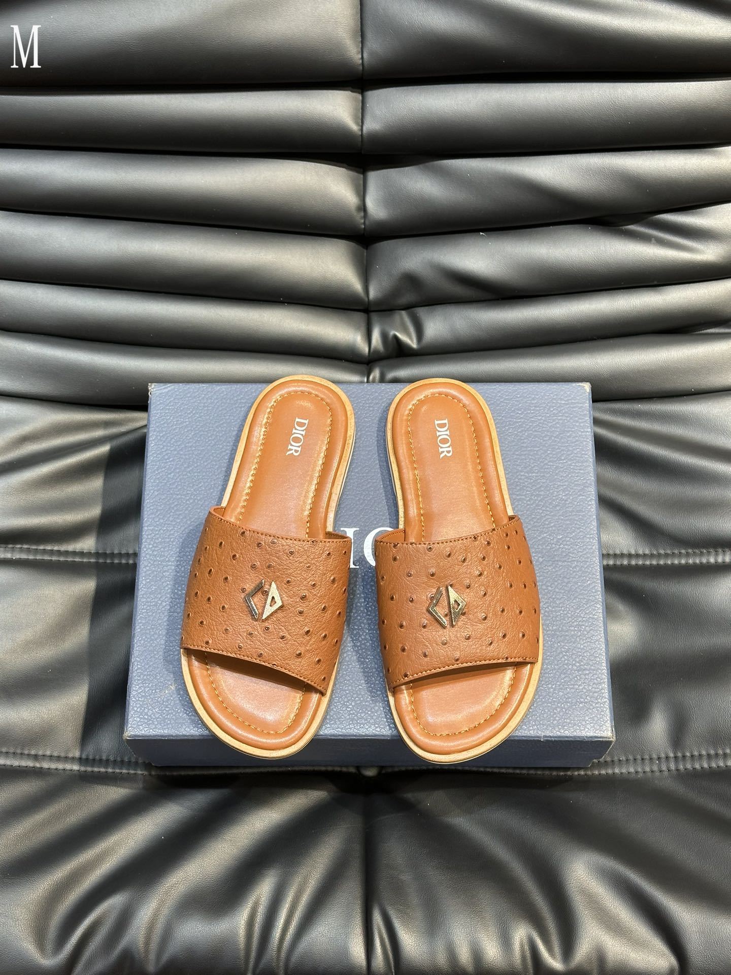 CHD Slippers   Man 3 Color's