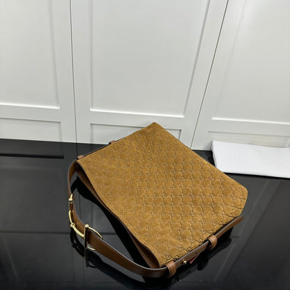 GU Maxi Horsebit Large suede tote bag 40 cm Large