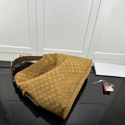 GU Maxi Horsebit Large suede tote bag 40 cm Large
