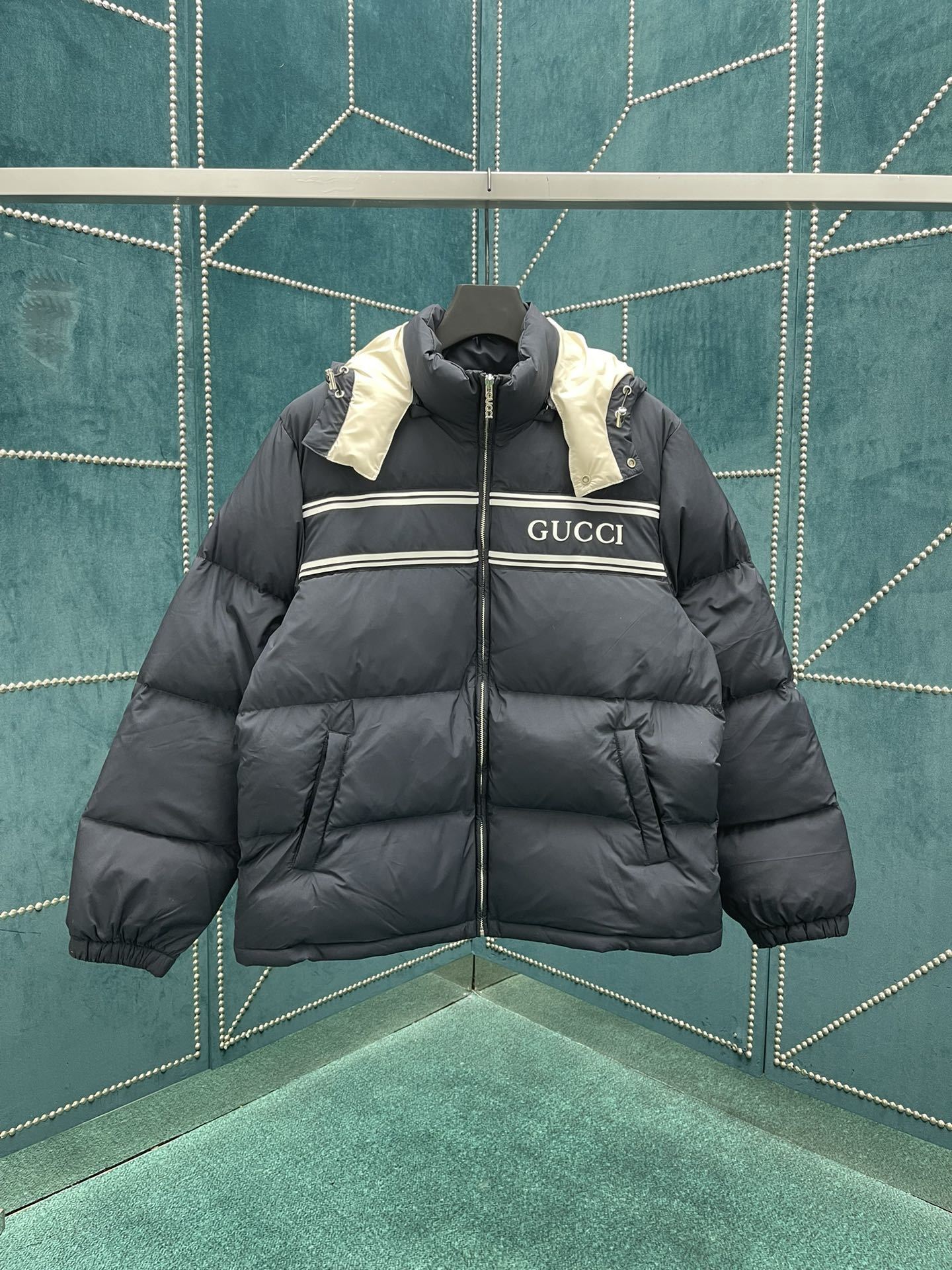 GU Man Down Jacket IOFF