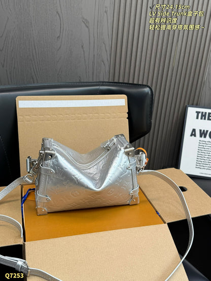 LU  trunk bag 2 Color's 24cm