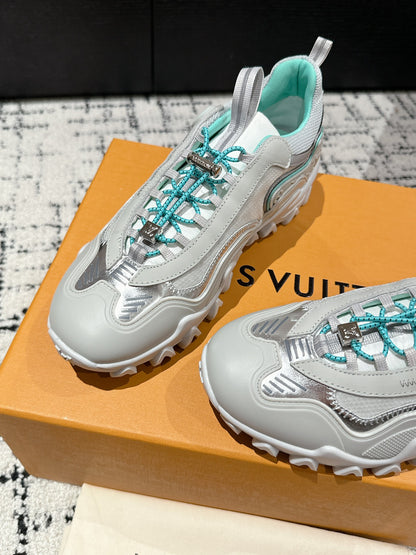 LU  Sneakers Trainers 3 Color's Woman