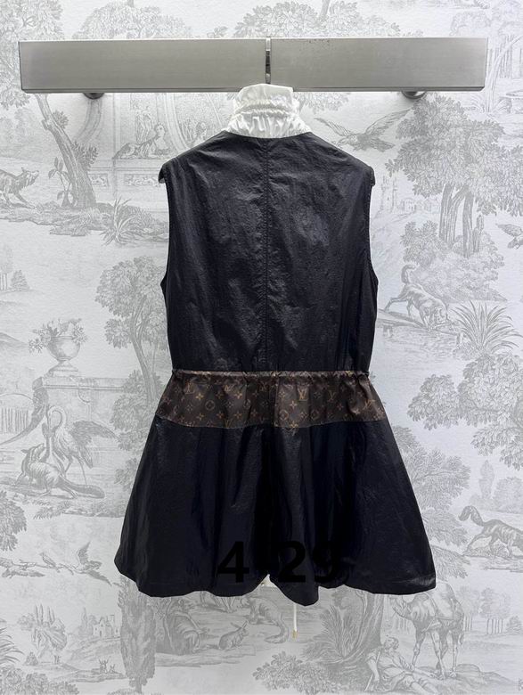 LU Color-Blocked Drawstring Dress