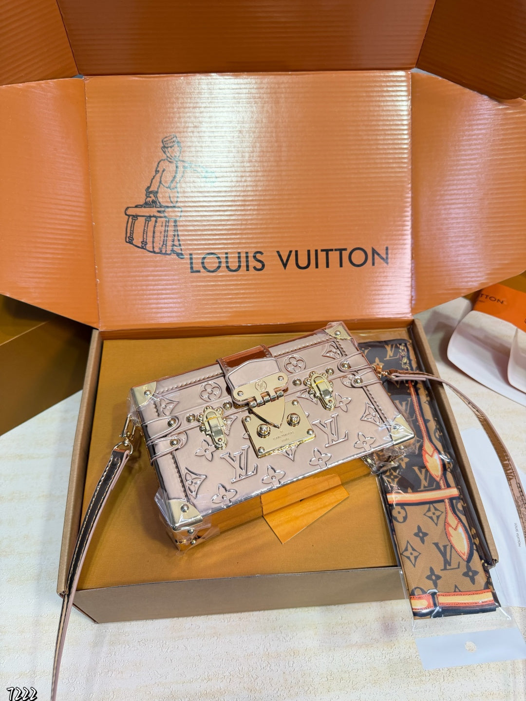 LU Bag Trunk Small Bag 2 Color's 20 cm