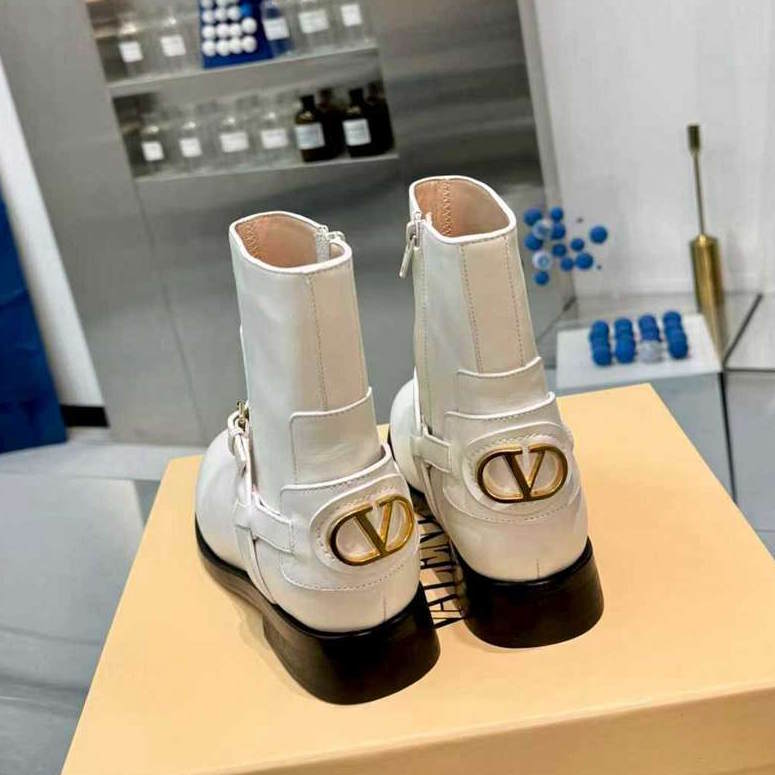 C V  Woman Boots 3 Color's