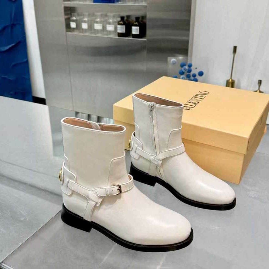 C V  Woman Boots 3 Color's