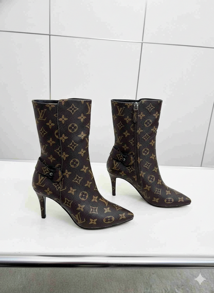 LU Woman Boots High Heels 42