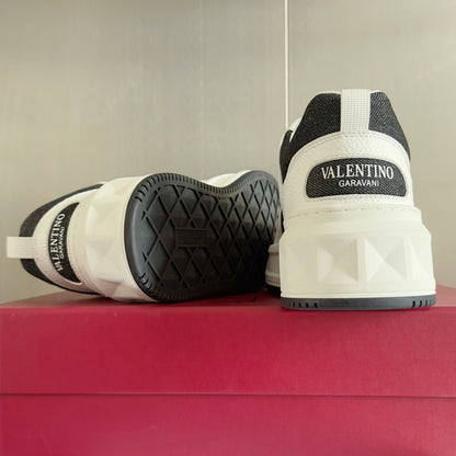 CV Sneakers 2 Color's