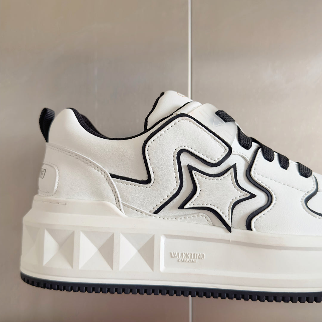 CV Sneakers 2 Color's