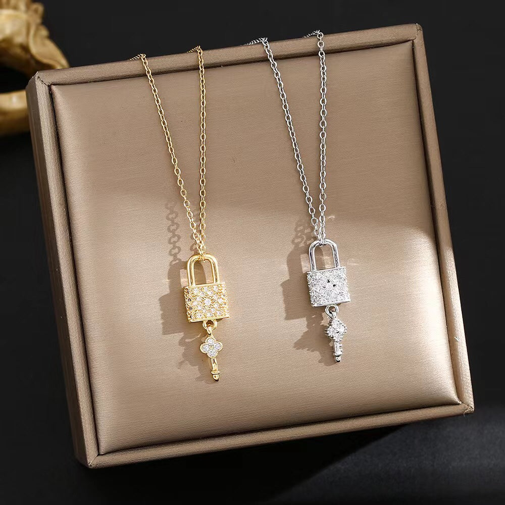 LU Necklace SALE-min order required