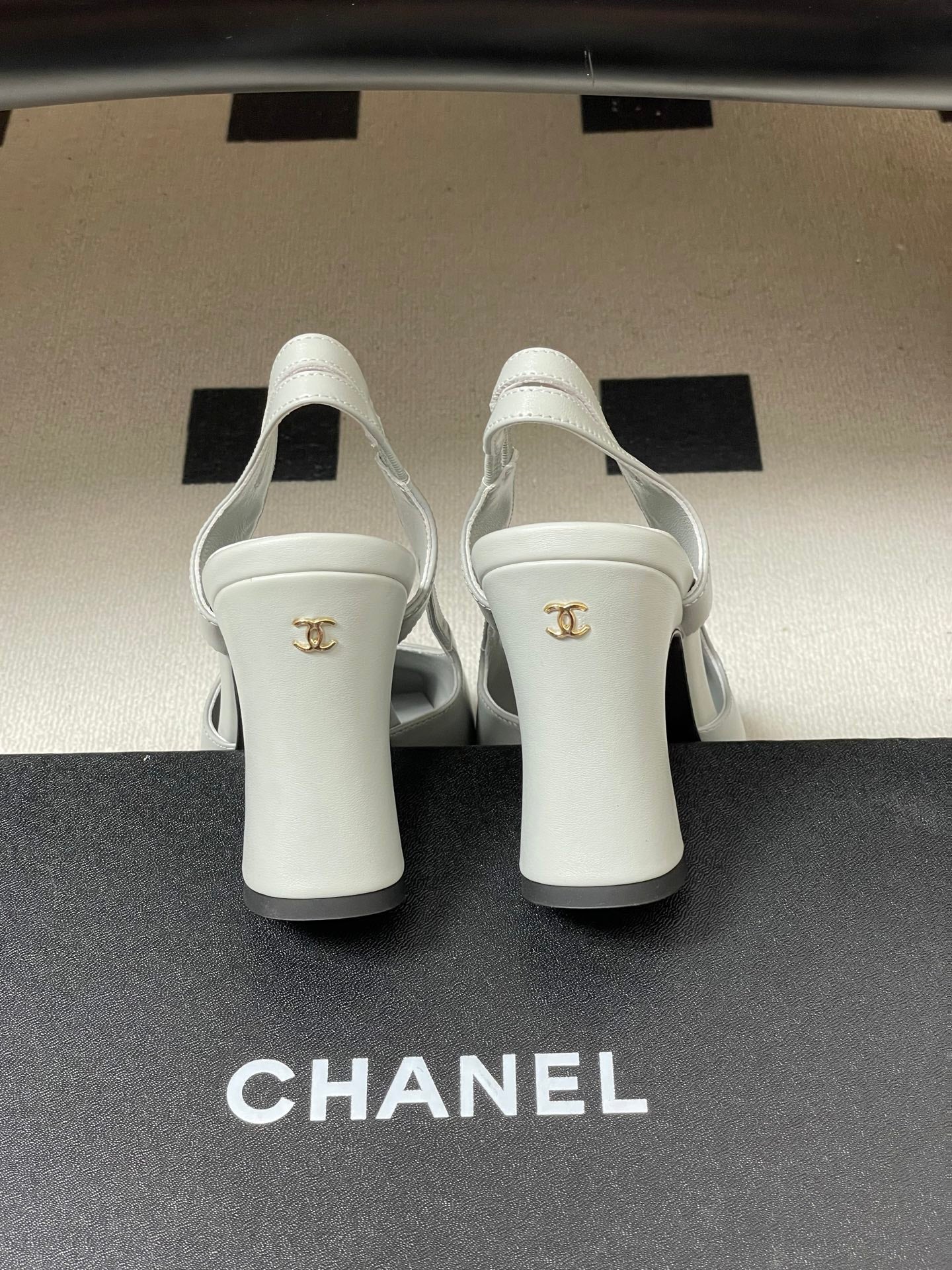 CHL Shoes  Woman