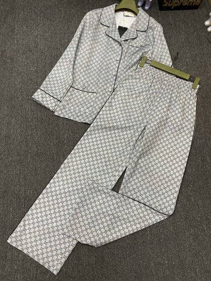 GU Clothing Jacket Set Pajama