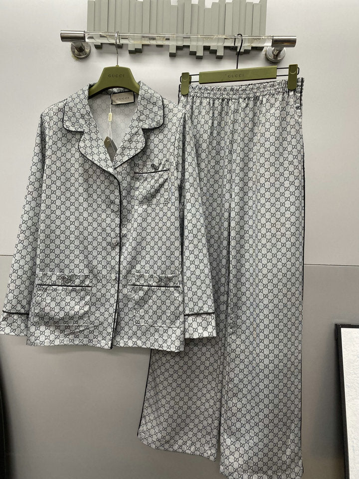GU Clothing Jacket Set Pajama