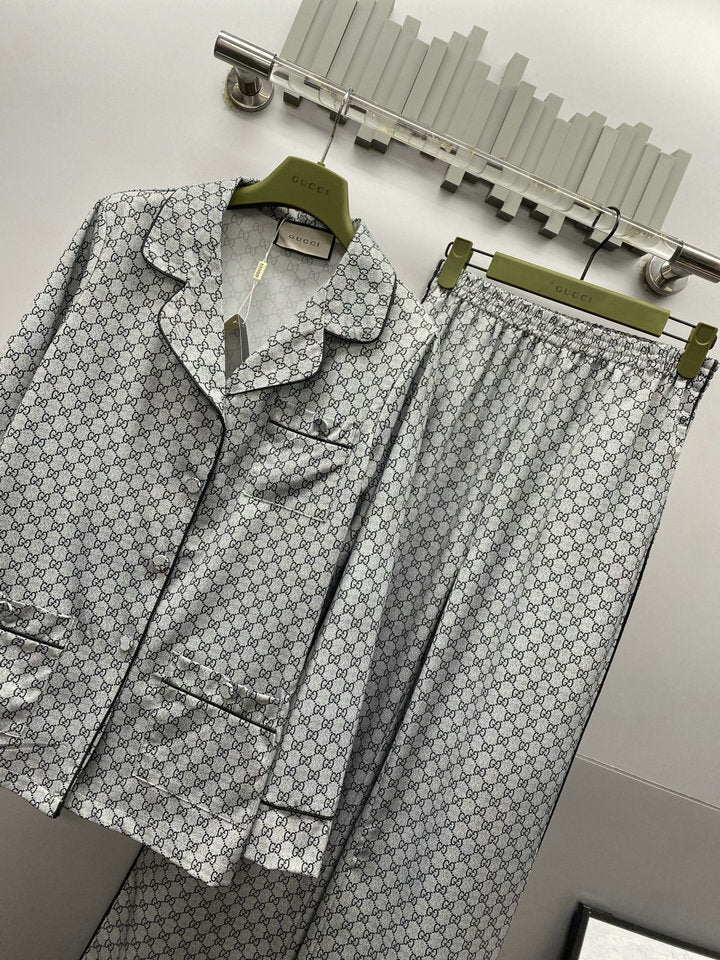 GU Clothing Jacket Set Pajama