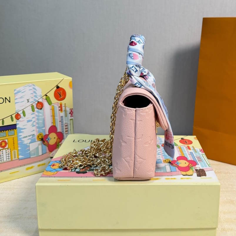 LU   Bag Madeleine 22 cm 2 Color's