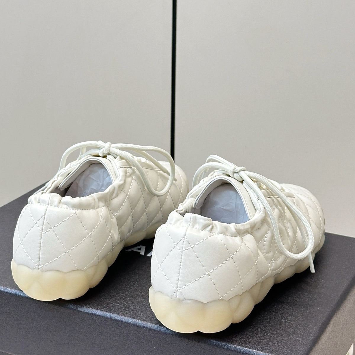 CHL  Sneakers Woman 2 Color's